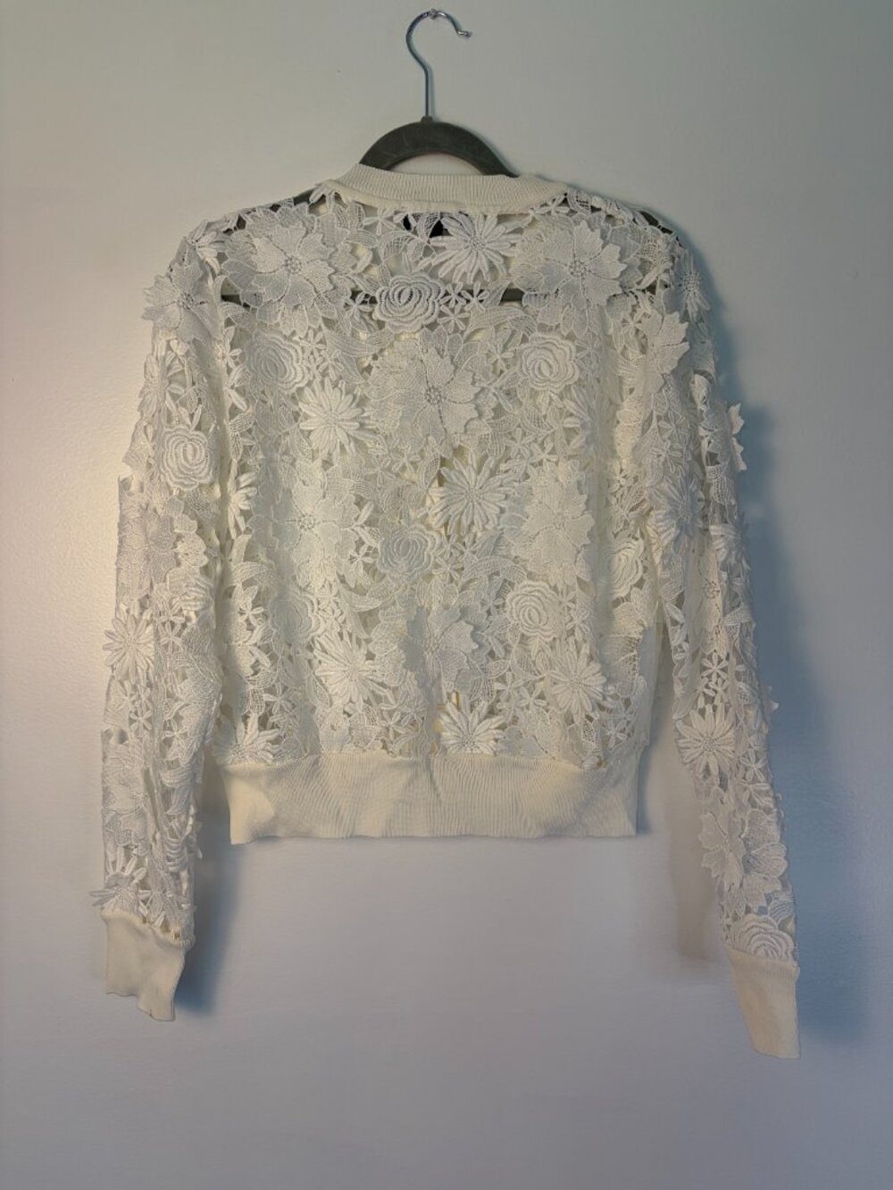 Generation Love Erin 3D Guipure Lace Cardigan White Floral Pattern Jacket - Picture 6 of 7